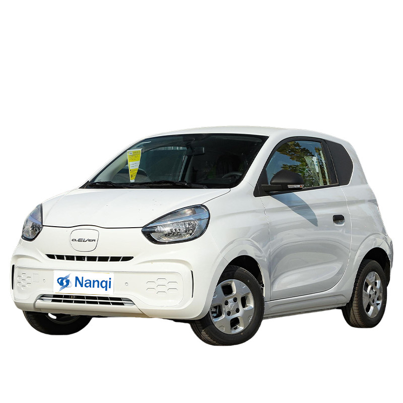 ROEWE CLEVER Pequeno carro elétrico 45P 3 portas 4 lugares com tela LCD de 9 